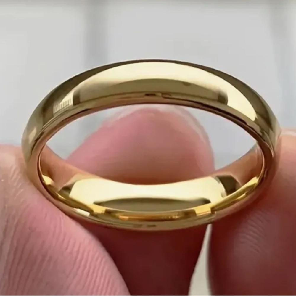 Classic Gold Band Ring in gold plated titanium NWT UNISEX STYLE